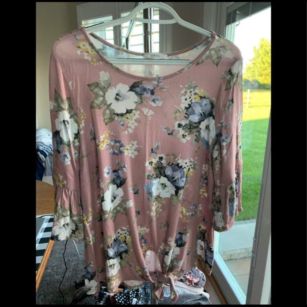 Reborn J bell Sleeve Front Tie Top